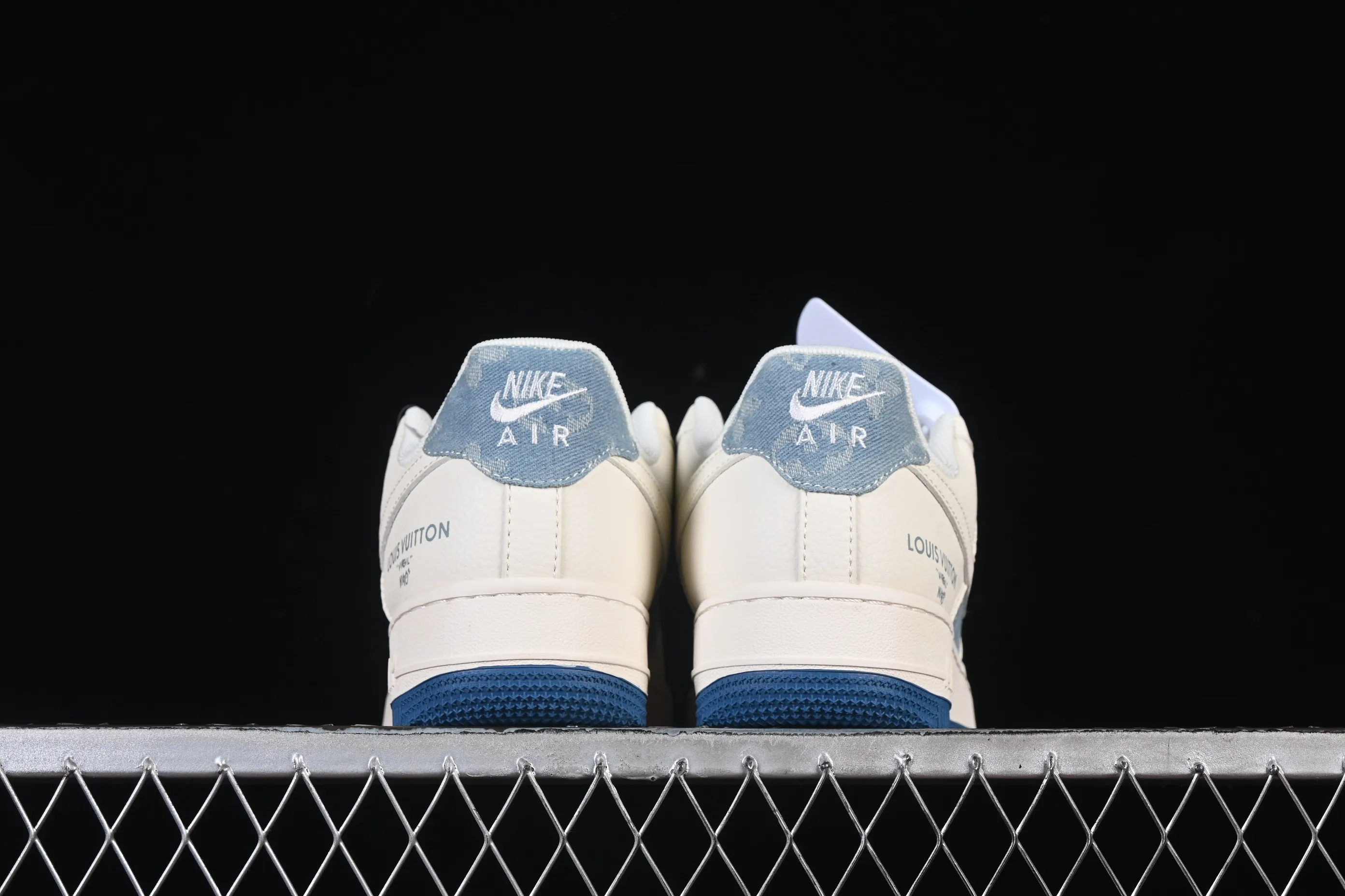 All categories Nk Air Force 1 Air Force series Nk Air Force 1 Low Air Force low-top Nike Air Force 1'07 Low joint white and blue canvas Air Force 1 low-top casual sneakers XD2588-606